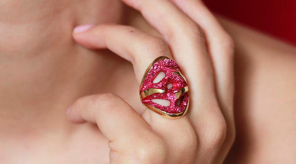 Patone colour of the year represented in Jennifer House new Fuchsia Pink sapphire Ring