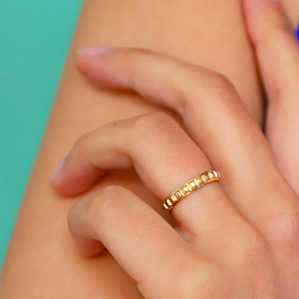 Chocolate Bar Gold Ring on a model